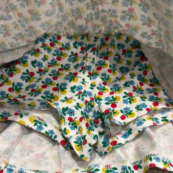 Mini Boden Floral Print Skort - Picture 3 of 4